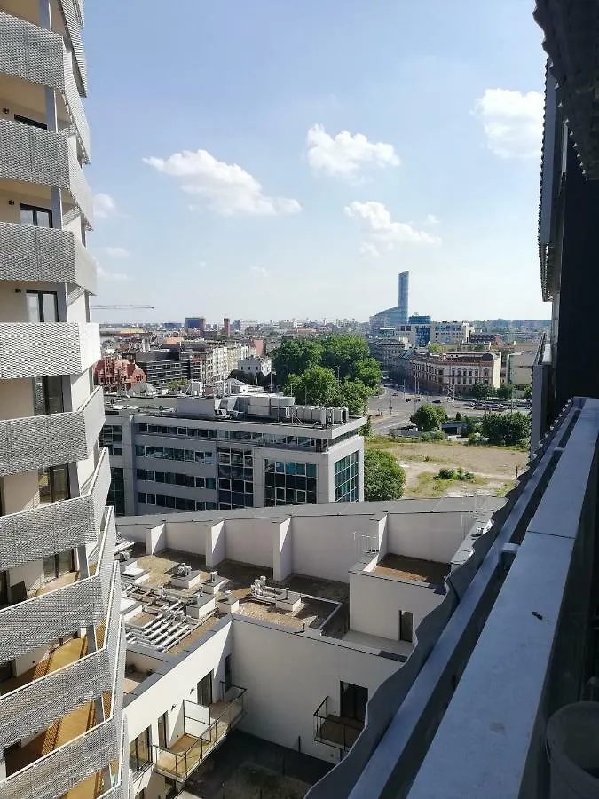 Two Towers Riverside: Old Town Rooftop Retreat Wroclaw Apartment